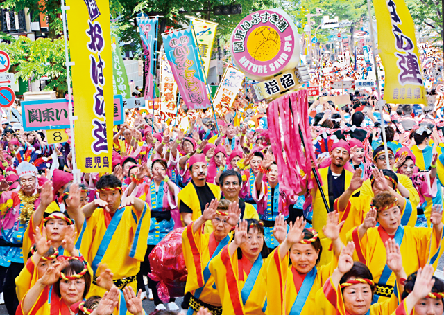 「華やぐ街」　能登正俊氏