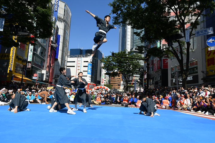 「躍動」石川寛次氏