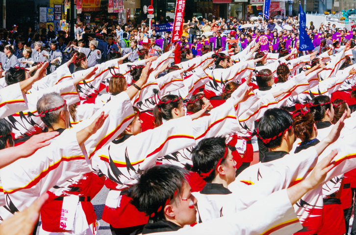 ｢踊り手の渡」対比地達吉氏